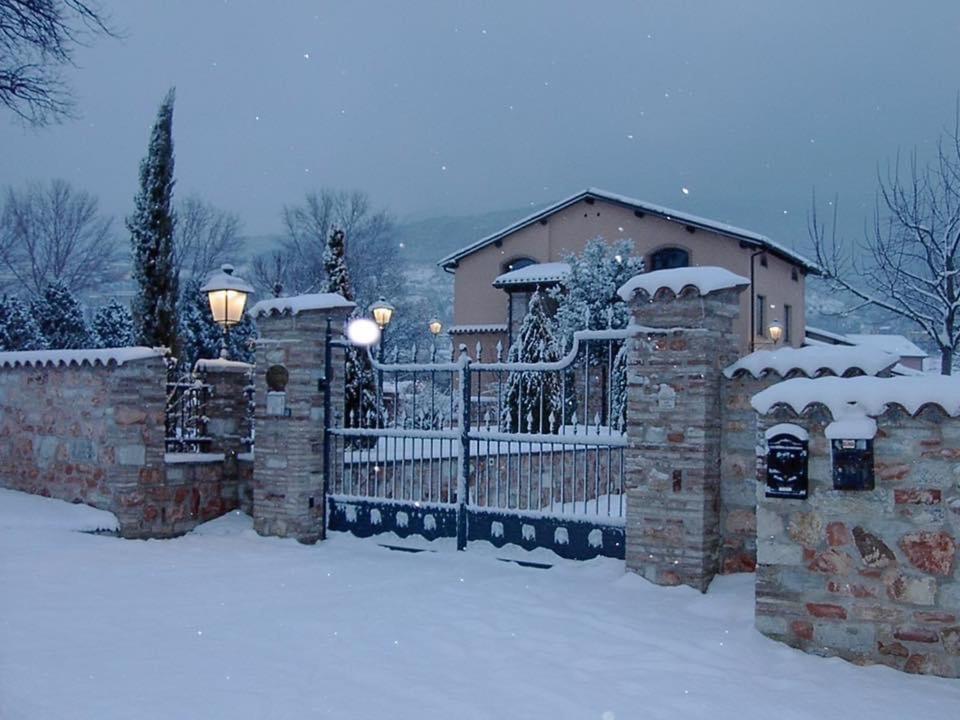 Residenza Le Querce Bilocale Fossato di Vico Exterior foto